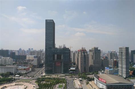 Wuhan, Poly Plaza .